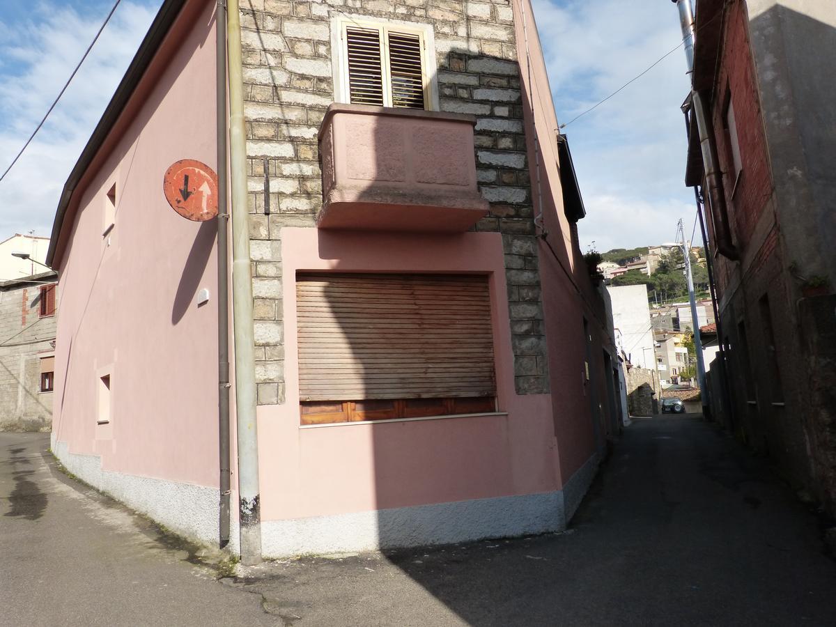 Il Pozzo Dei Desideri Bed & Breakfast Arbus Ngoại thất bức ảnh
